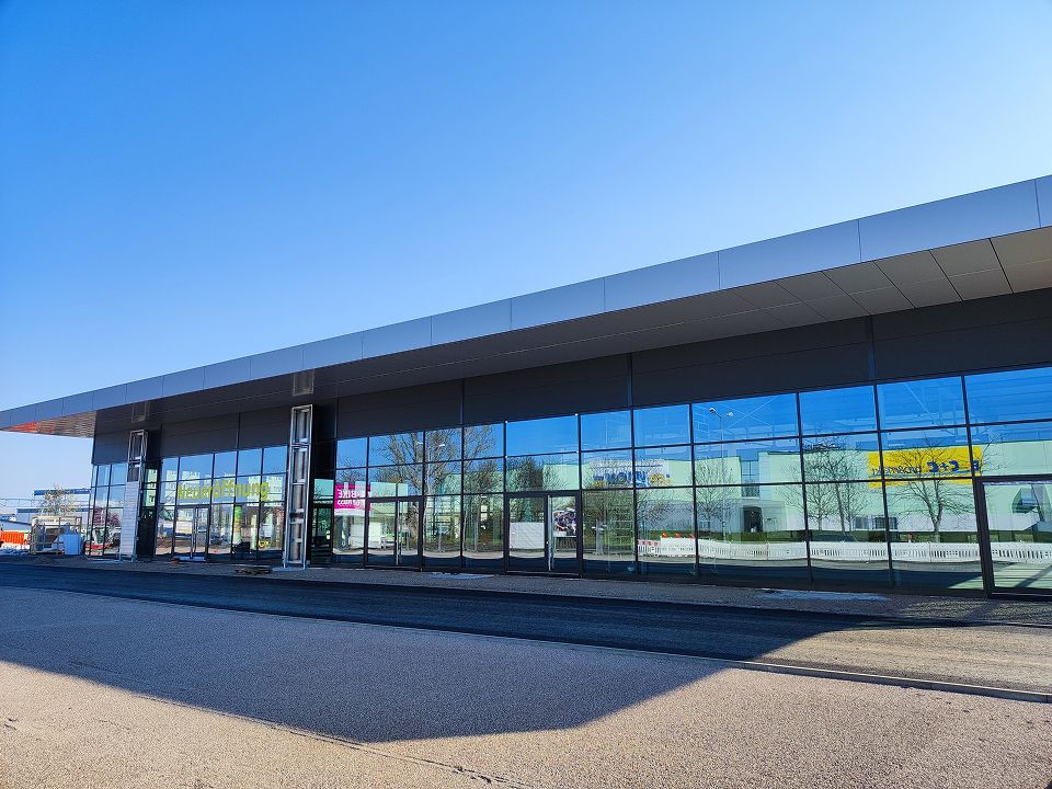 Waresa Bau Nordhausen - Referenzen - Opel Autohaus Peter Erfurt